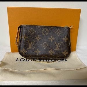LOUIS VUITTON MONOGRAM MINI POCHETTE ACCESSOIRES